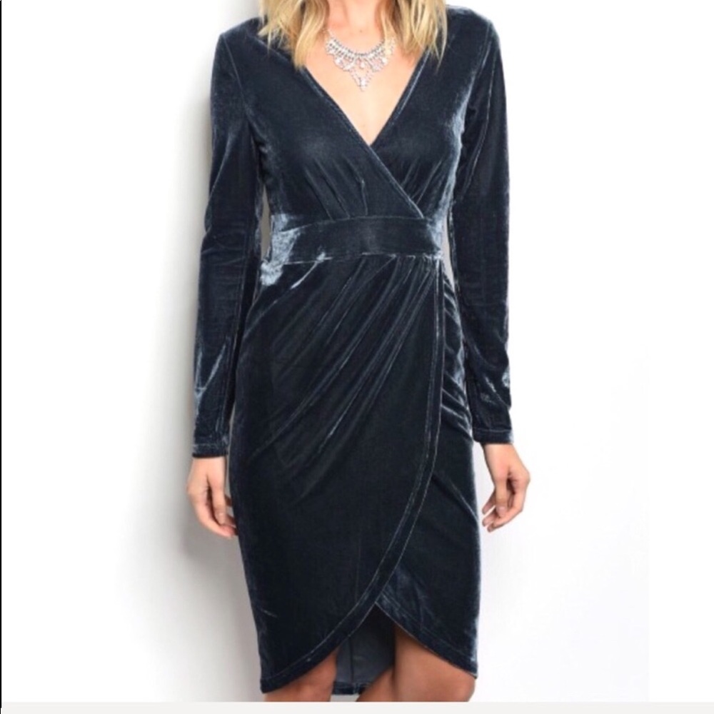 ✨BLUE VELVET ✨LUSH VELVET FAUX WRAP DRESS-SLIP